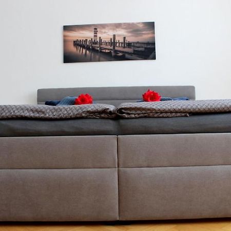 Apartmanovy Dom Stummerova Топольчани Екстер'єр фото