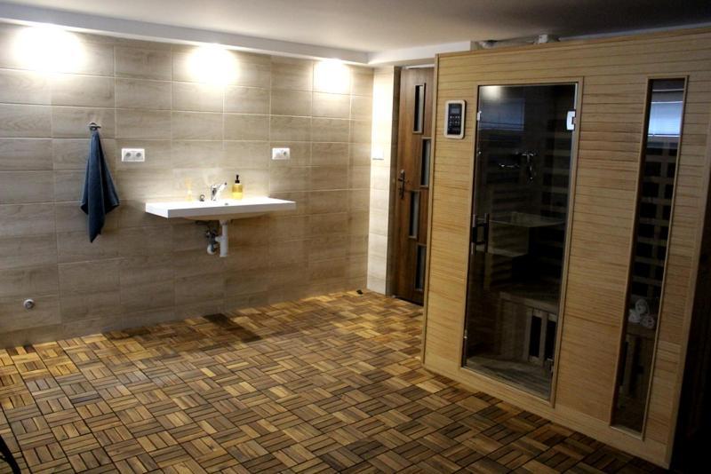 Apartmanovy Dom Stummerova Топольчани Екстер'єр фото