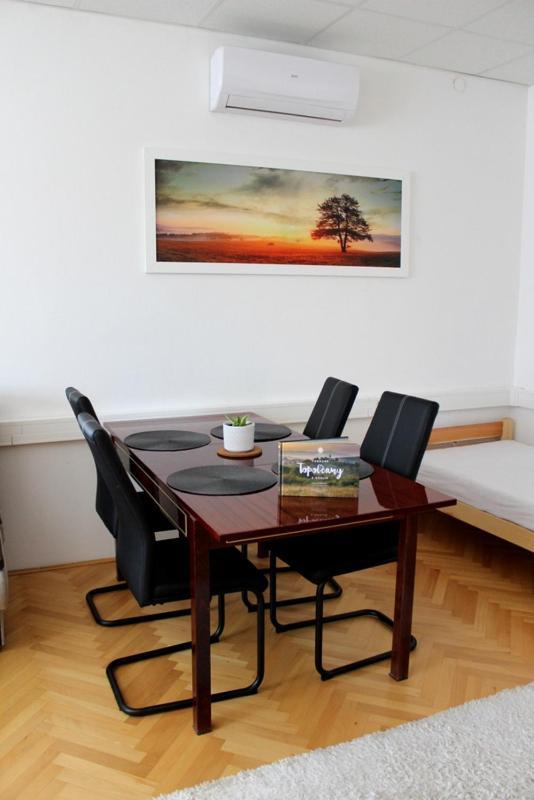 Apartmanovy Dom Stummerova Топольчани Екстер'єр фото