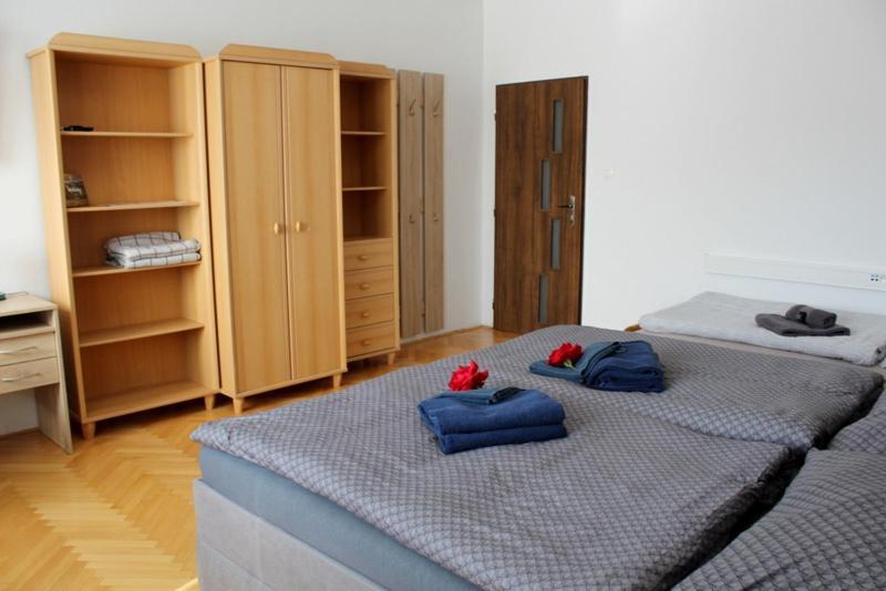 Apartmanovy Dom Stummerova Топольчани Екстер'єр фото